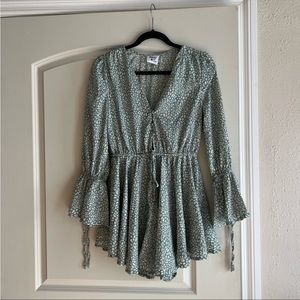 Princess Polly Romper w/ Bell Sleeves